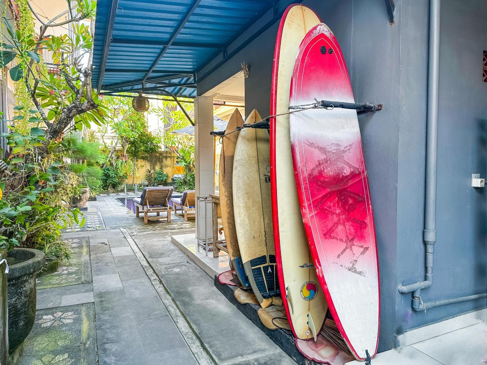 Sanata Yoga Guesthouse Canggu  Luaran gambar