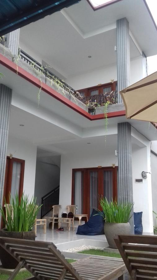 Sanata Yoga Guesthouse Canggu  Luaran gambar